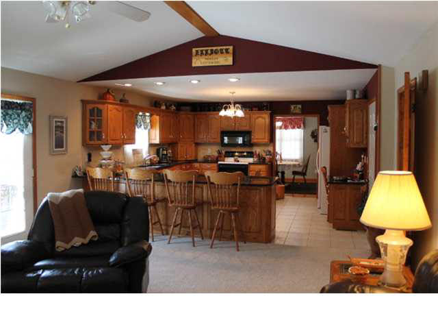 4343 Ridge Lane Washington, IN 47501 - Photo 4 of 25 Gallery Image 4
