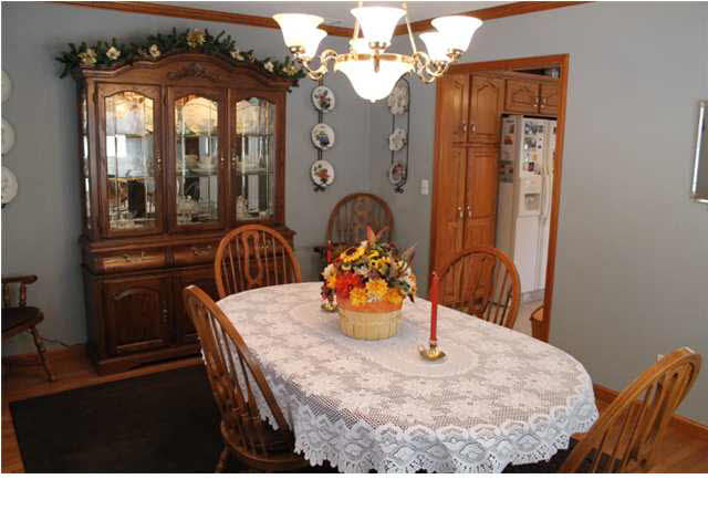 4343 Ridge Lane Washington, IN 47501 - Photo 5 of 25 Gallery Image 5