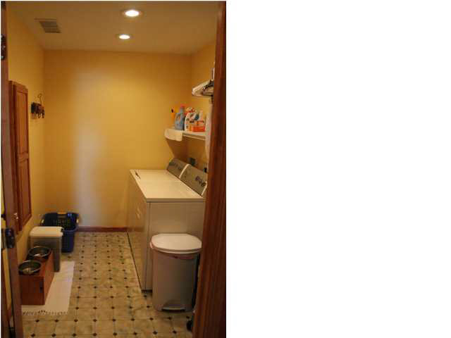 4343 Ridge Lane Washington, IN 47501 - Photo 10 of 25 Gallery Image 10