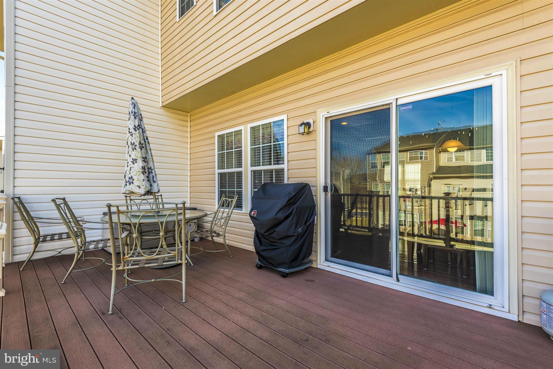 2048 Spring Run Circle Frederick, MD 21702 - Photo 18 of 19 Exterior (Rear)