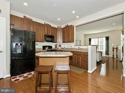 2048 Spring Run Circle Frederick, MD 21702 - Photo 8 of 19 Kitchen
