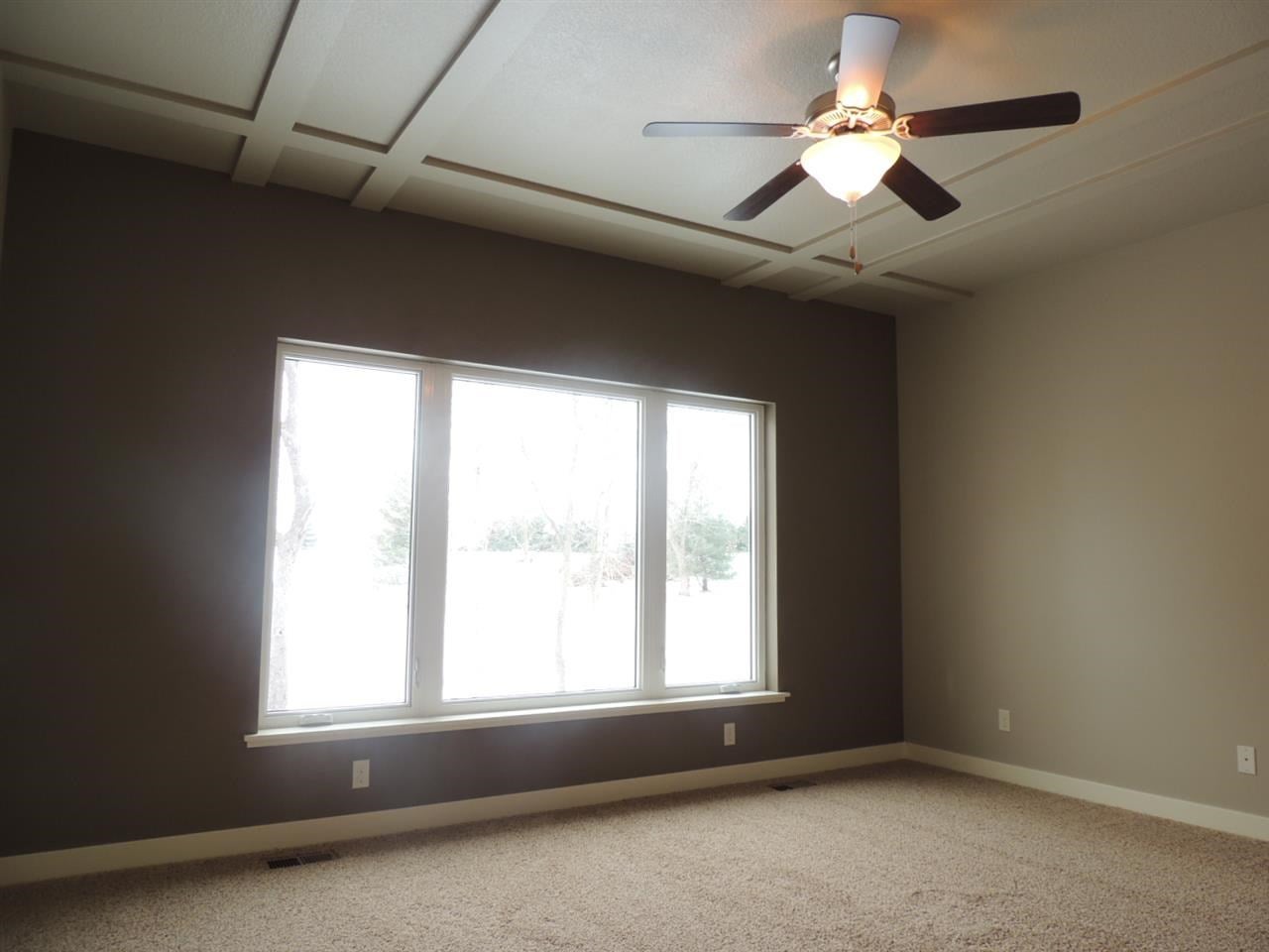 2928 Diamondhead Road Hiawatha, IA 52233 - Photo 11 of 25 Gallery Image 11