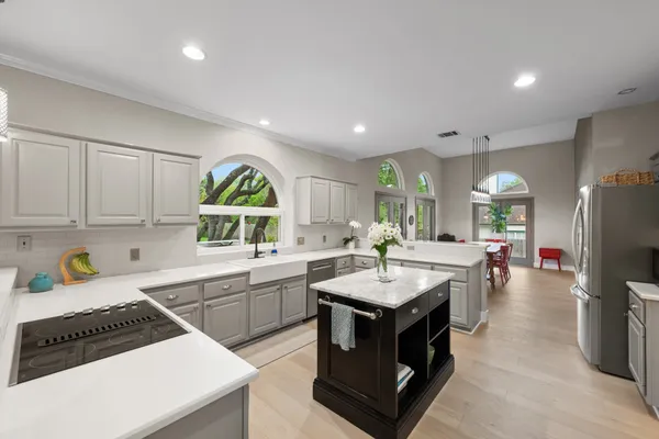 $1,650,000 | 10080 Circleview Drive, Austin, TX 78733
