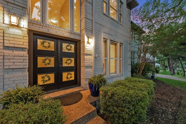 $1,650,000 | 10080 Circleview Drive, Austin, TX 78733