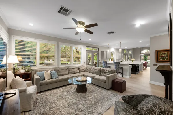 $1,650,000 | 10080 Circleview Drive, Austin, TX 78733