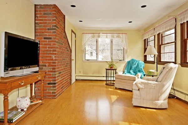 14 Prouty Road Burlington, MA 01803 - Photo 4 of 19 Gallery Image 4