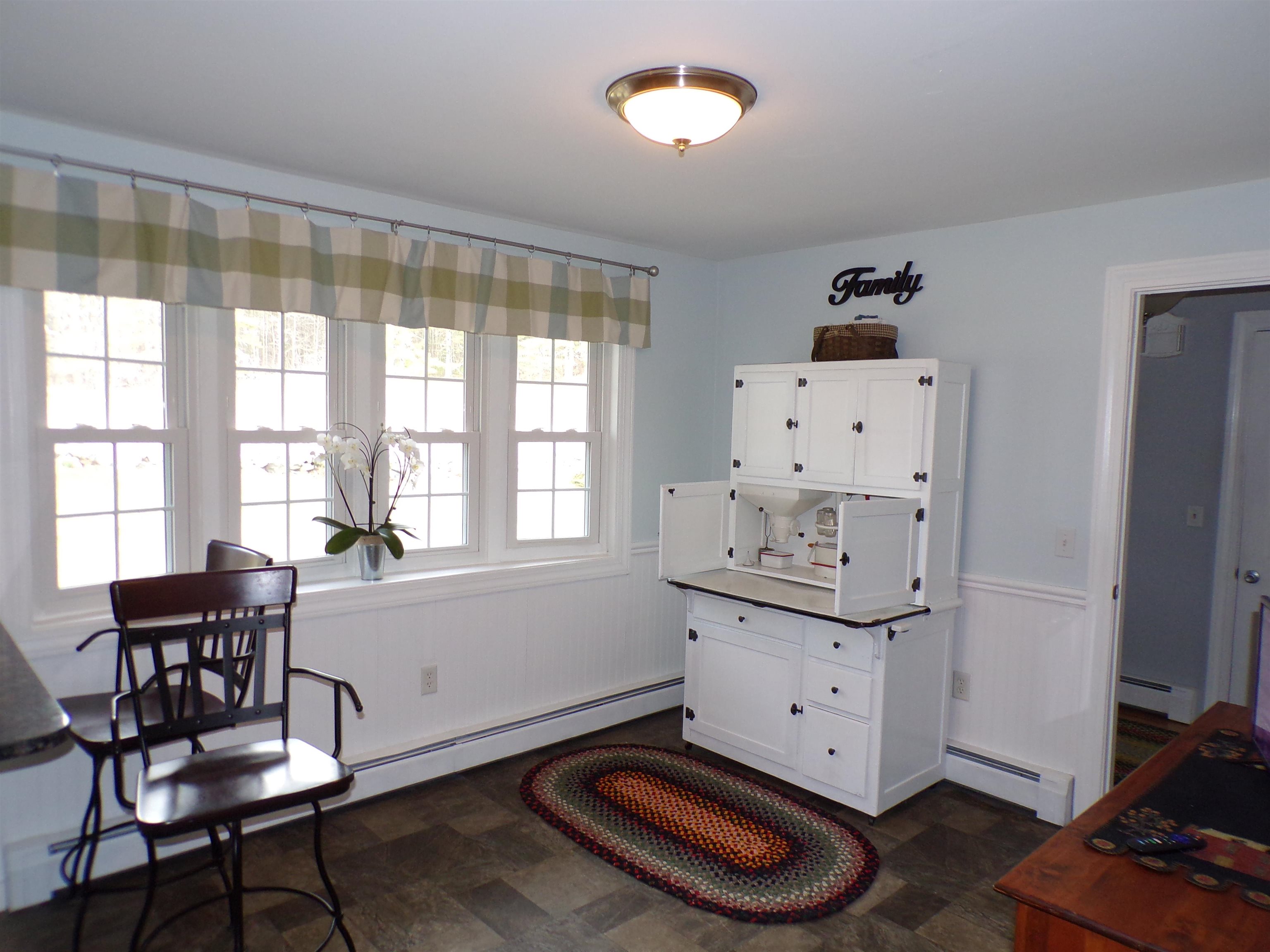 177 Wentworth Road Brookfield, NH 03872 - Photo 11 of 40 Gallery Image 11