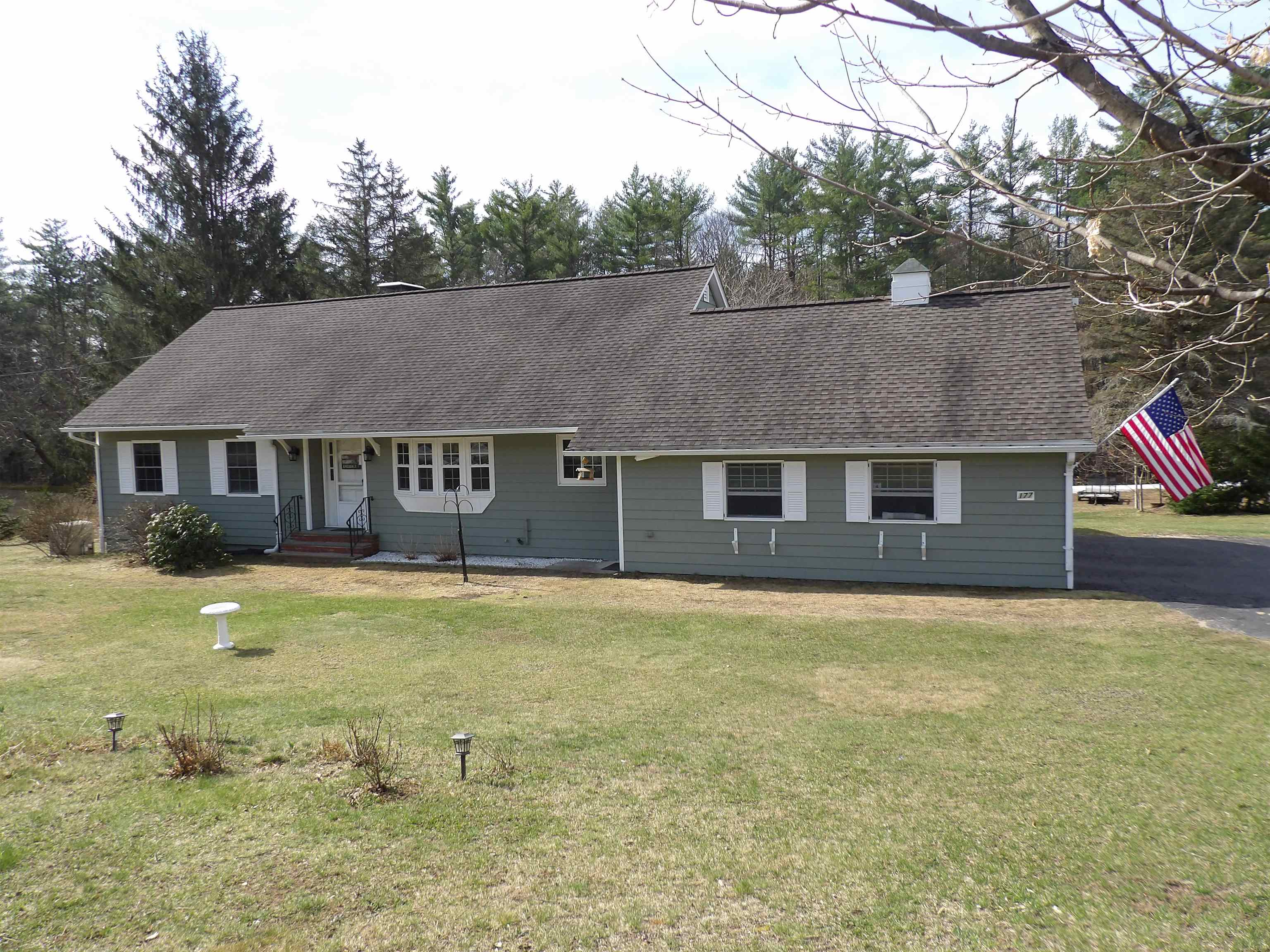 177 Wentworth Road Brookfield, NH 03872 - Photo 2 of 40 Gallery Image 2