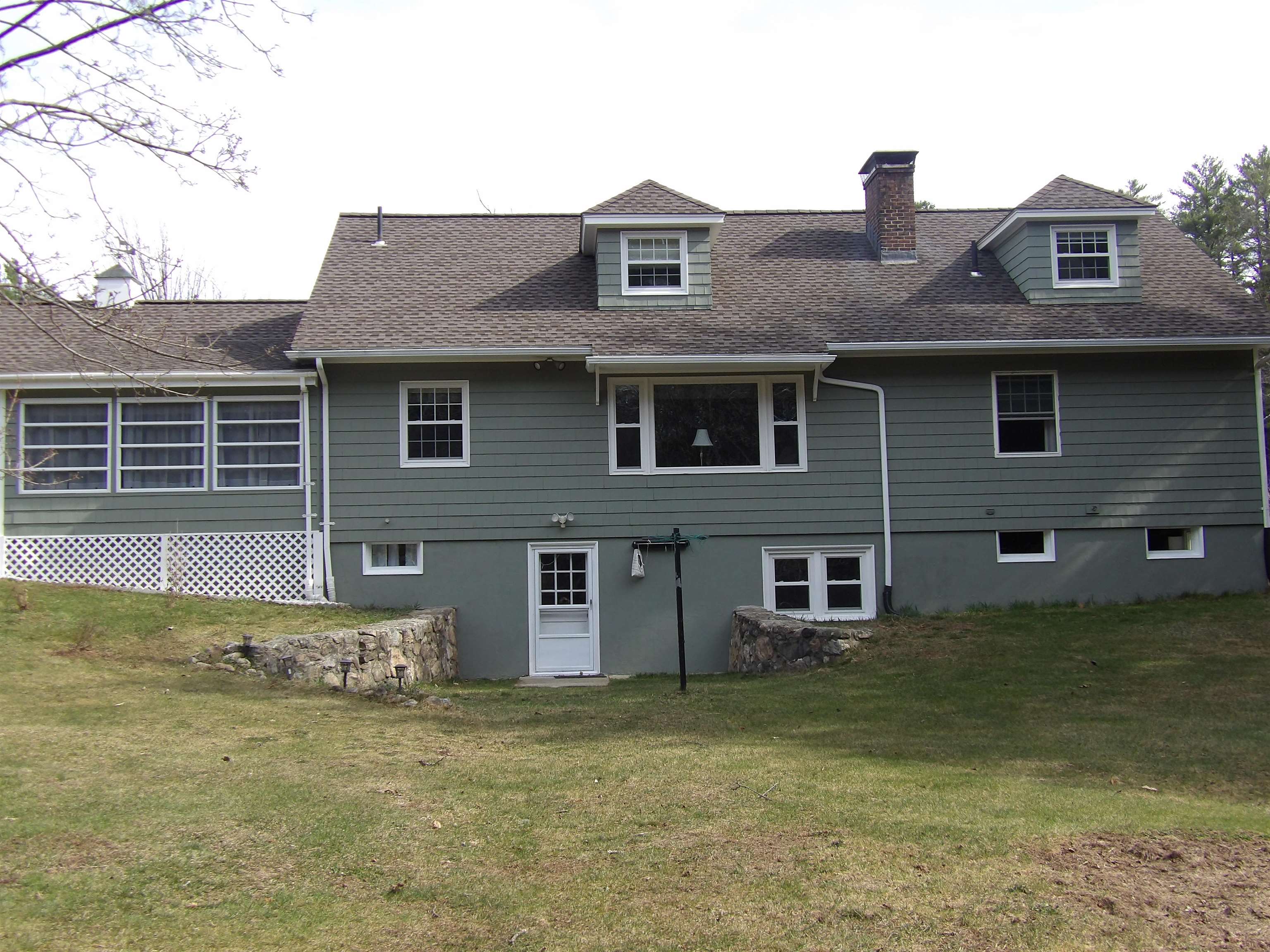 177 Wentworth Road Brookfield, NH 03872 - Photo 4 of 40 Gallery Image 4