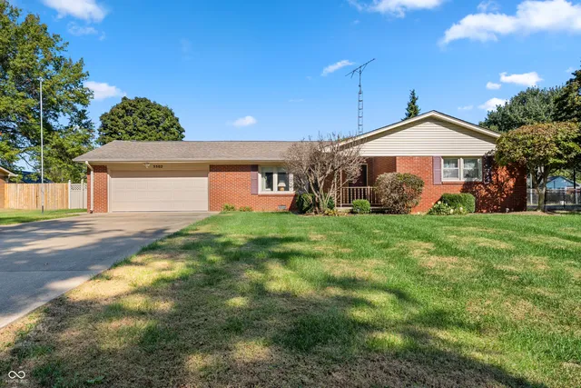 $243,500 | 5502 East Karlsway Drive, Columbus, IN 47201