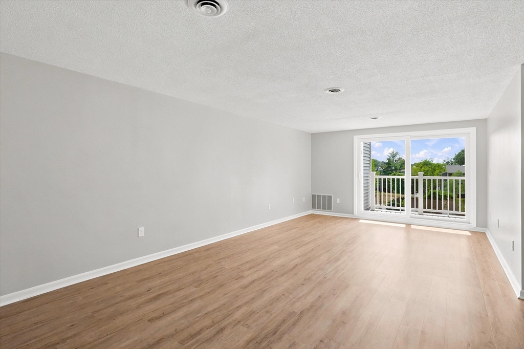 255 North Road, Unit 158 Chelmsford, MA 01824 - Photo 14 of 39