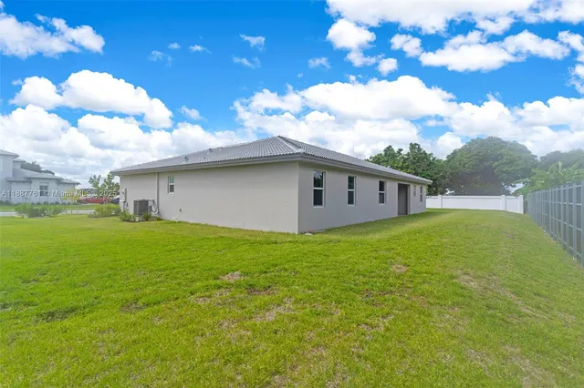 a view of a outdoor space