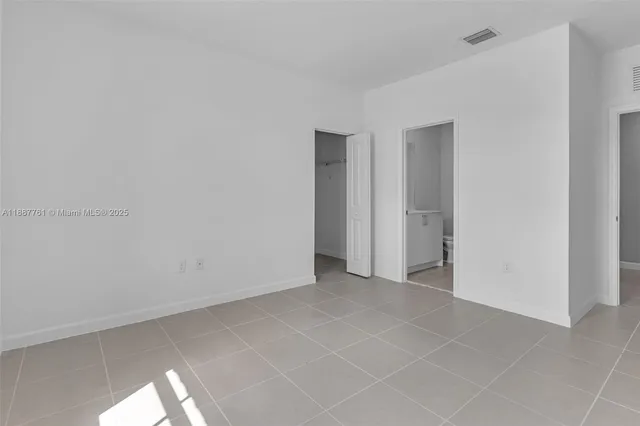 an empty room with a empty space