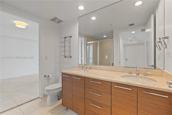 $6,800 | 50 Biscayne Boulevard, Unit 3010, Miami, FL 33132