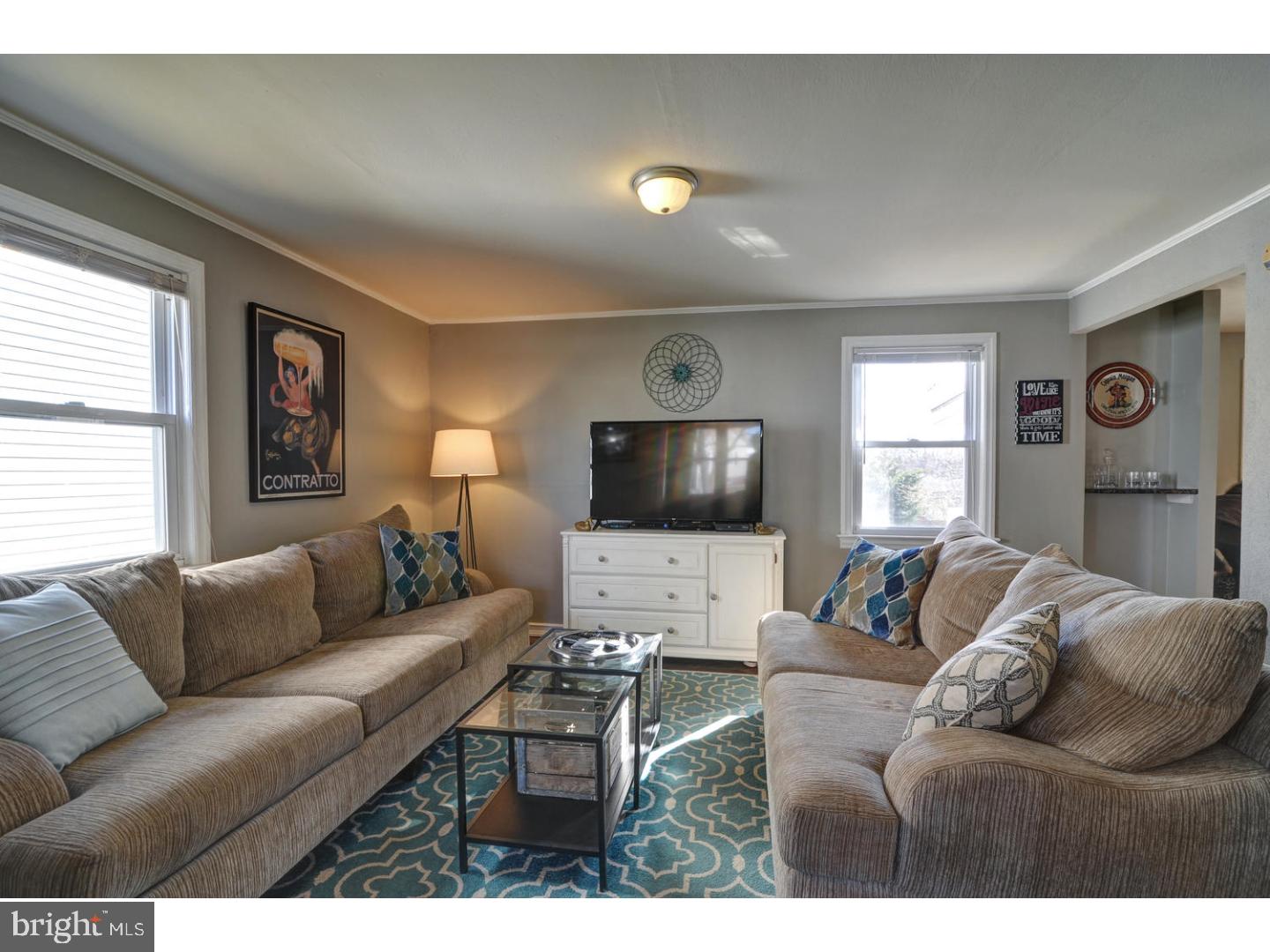 27 Gedney Road Lawrence Township, NJ 08648 - Photo 6 of 24 Family Room