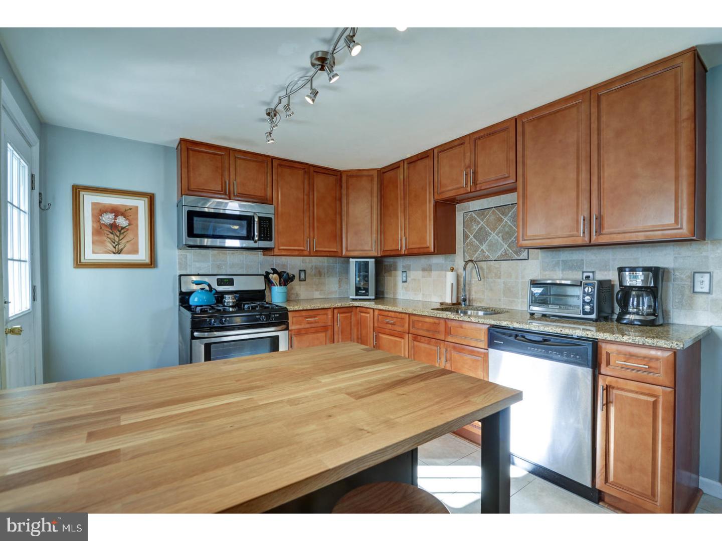 27 Gedney Road Lawrence Township, NJ 08648 - Photo 8 of 24 Kitchen
