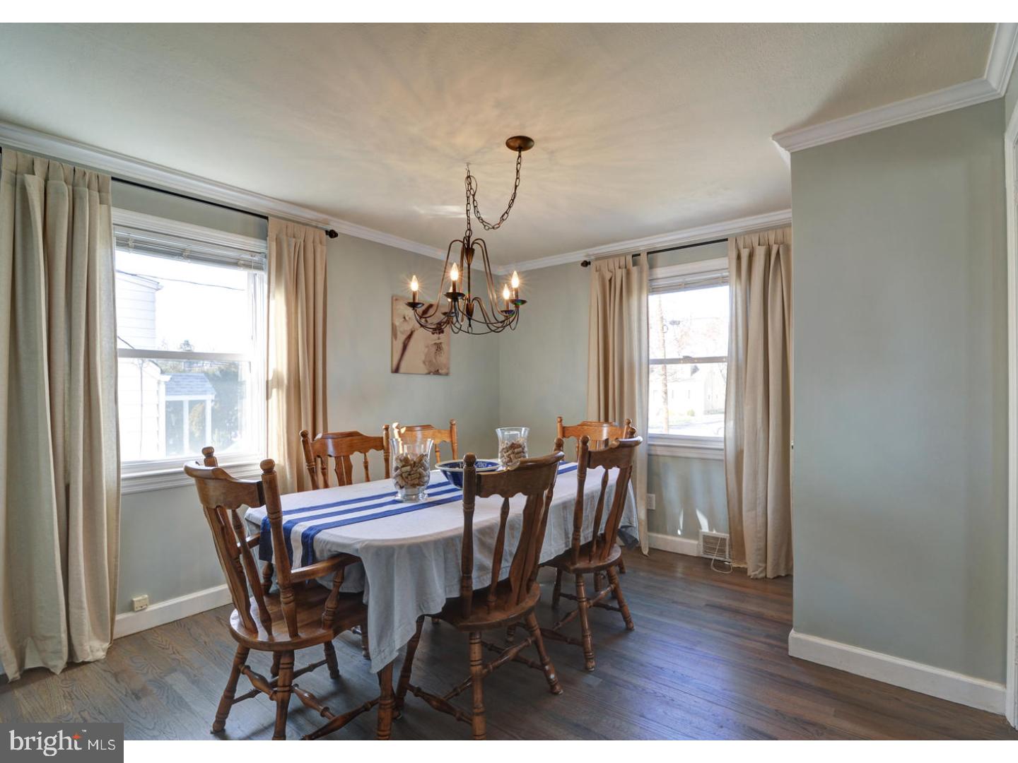 27 Gedney Road Lawrence Township, NJ 08648 - Photo 10 of 24 Dining Room