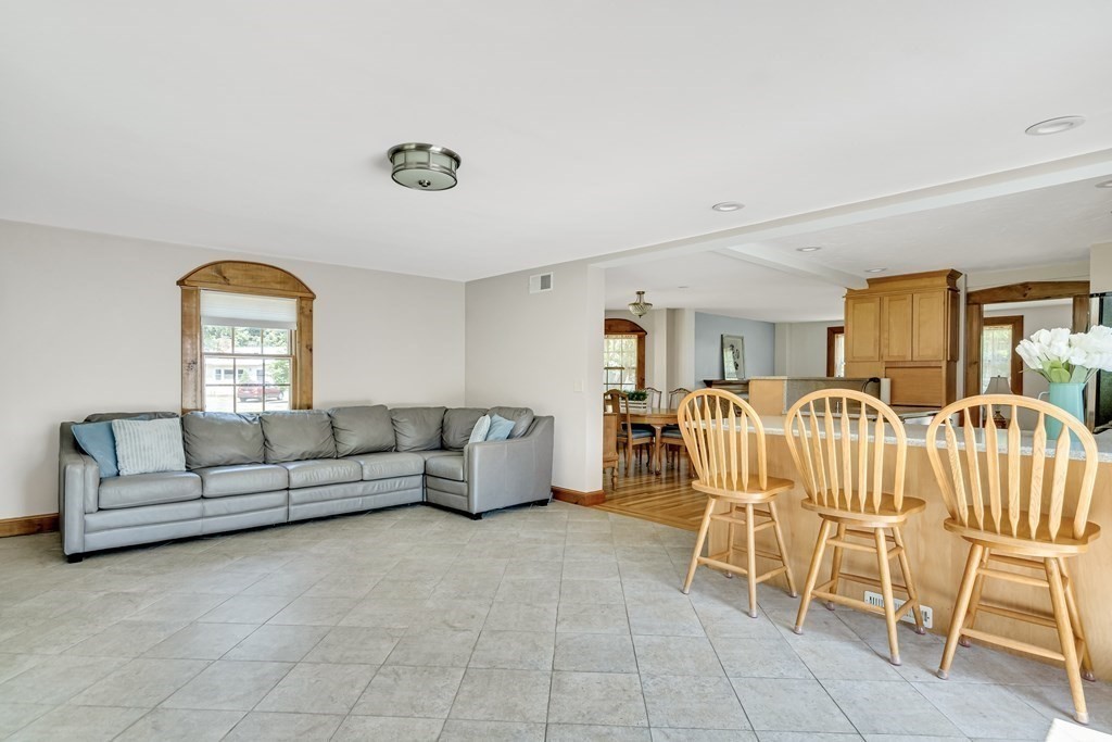 7 Dean Road Wayland, MA 01778 - Photo 13 of 30 Gallery Image 13