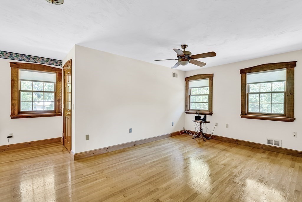 7 Dean Road Wayland, MA 01778 - Photo 18 of 30 Gallery Image 18