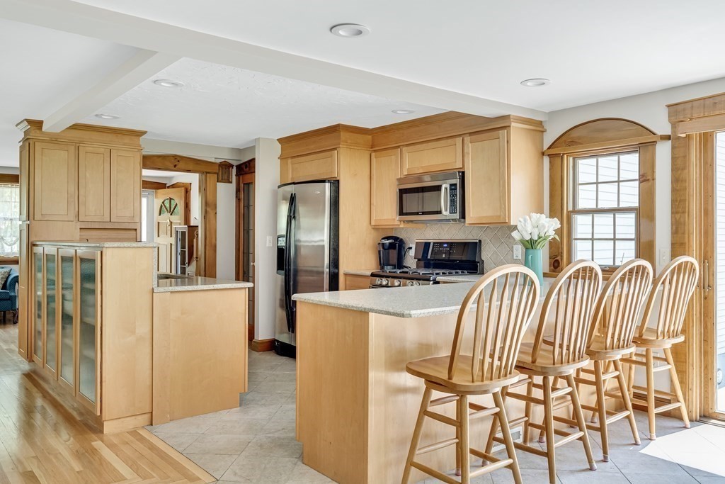 7 Dean Road Wayland, MA 01778 - Photo 7 of 30 Gallery Image 7