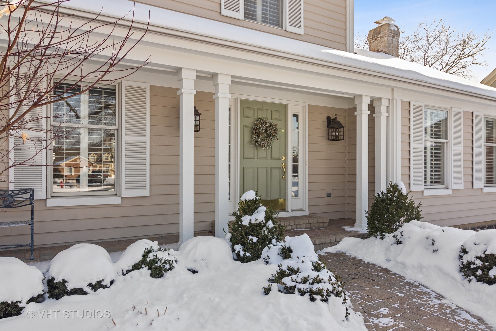 129 Knockderry Lane Inverness, IL 60067 - Photo 2 of 34 a view of a house with a patio