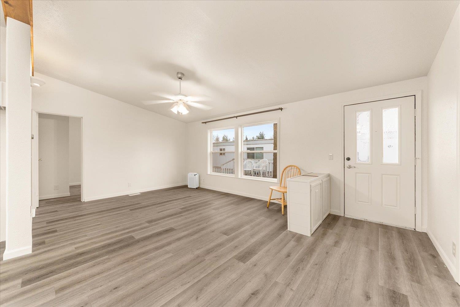 3925 East Farwell Road, Unit 7 Mead, WA 99021 - Photo 13 of 35