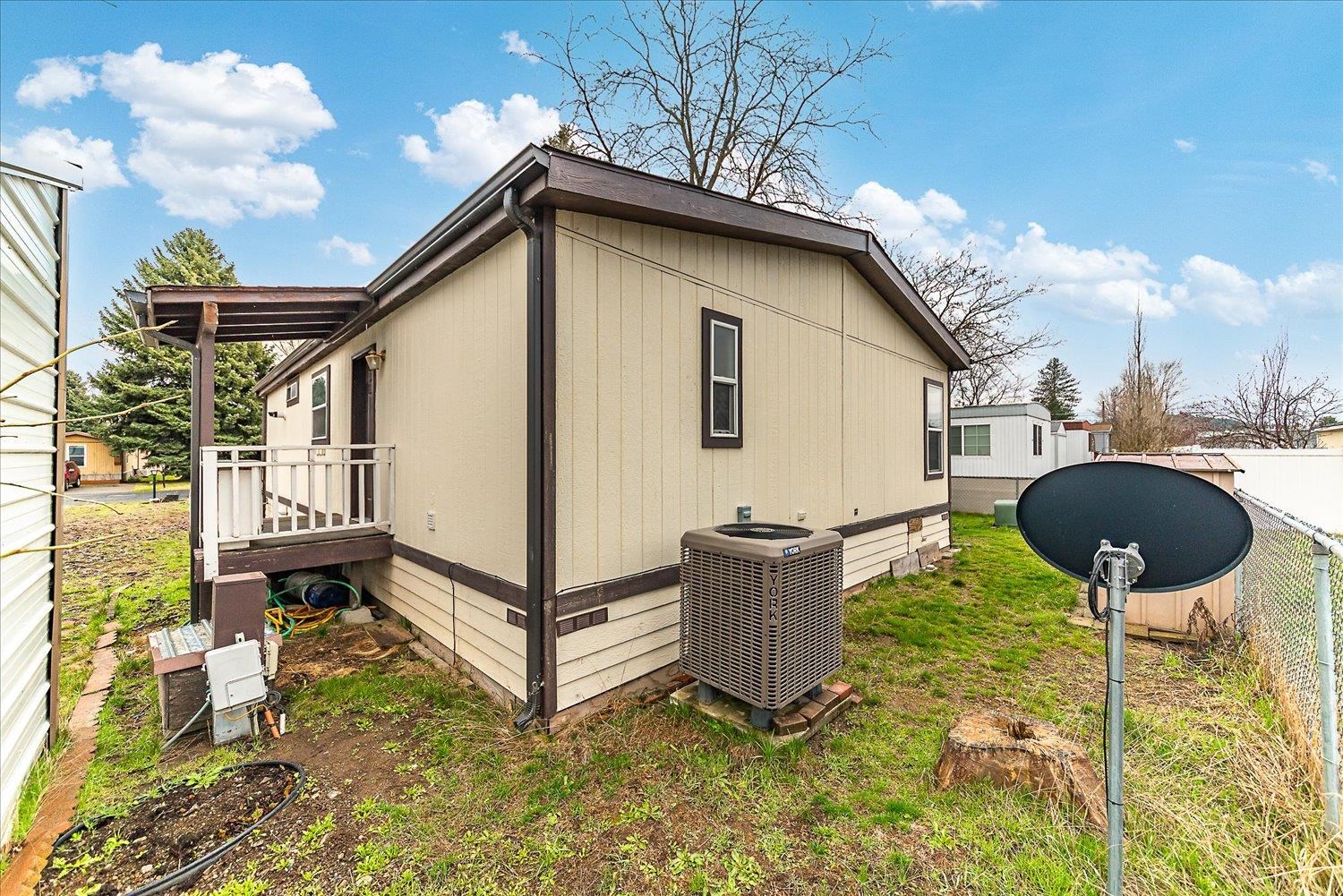 3925 East Farwell Road, Unit 7 Mead, WA 99021 - Photo 33 of 35