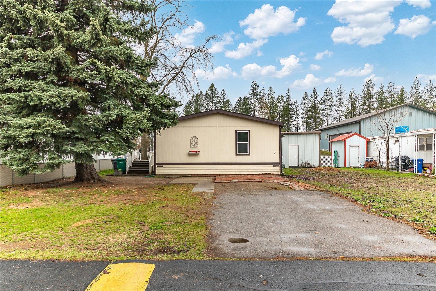 3925 East Farwell Road, Unit 7 Mead, WA 99021 - Photo 6 of 35