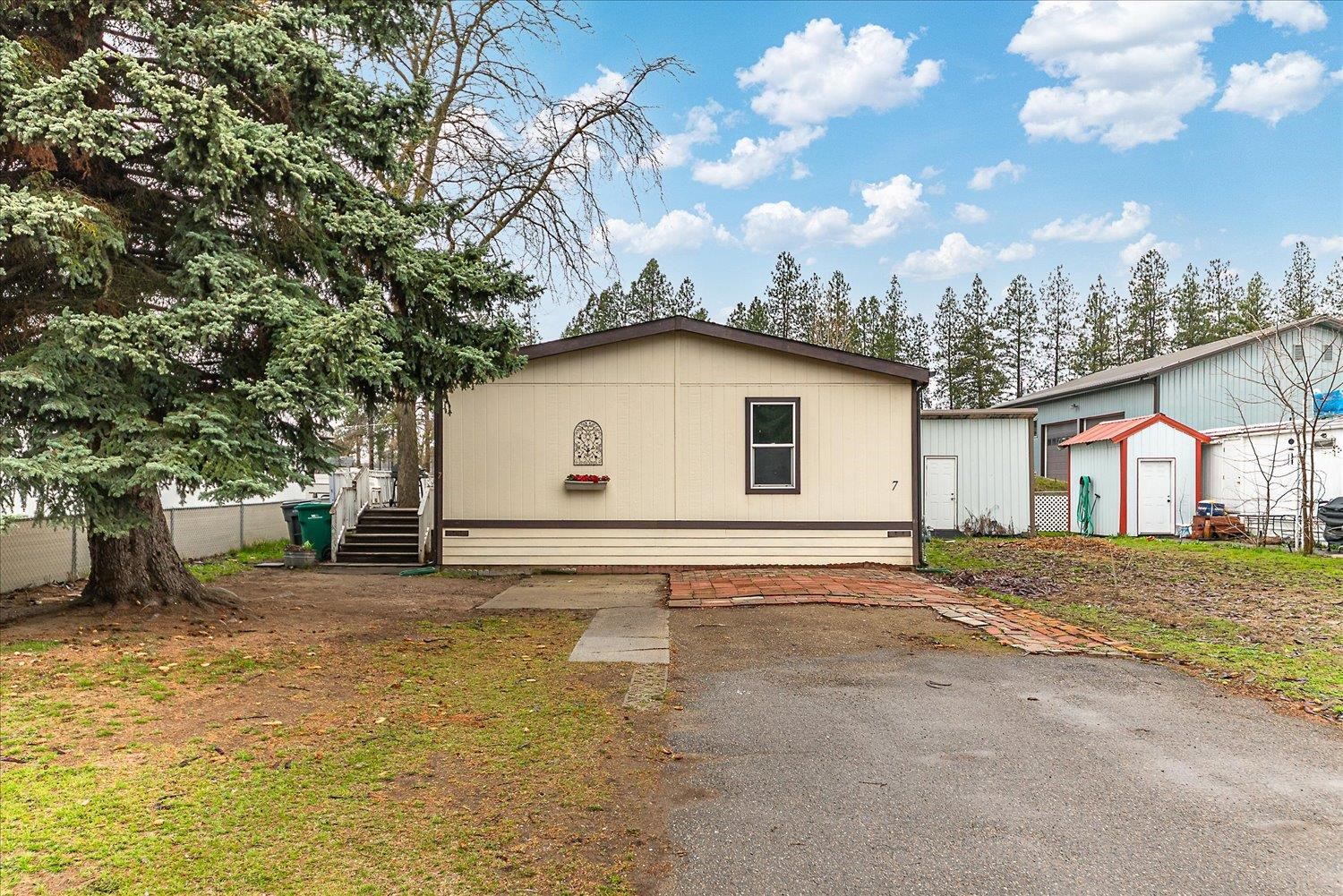 3925 East Farwell Road, Unit 7 Mead, WA 99021 - Photo 7 of 35