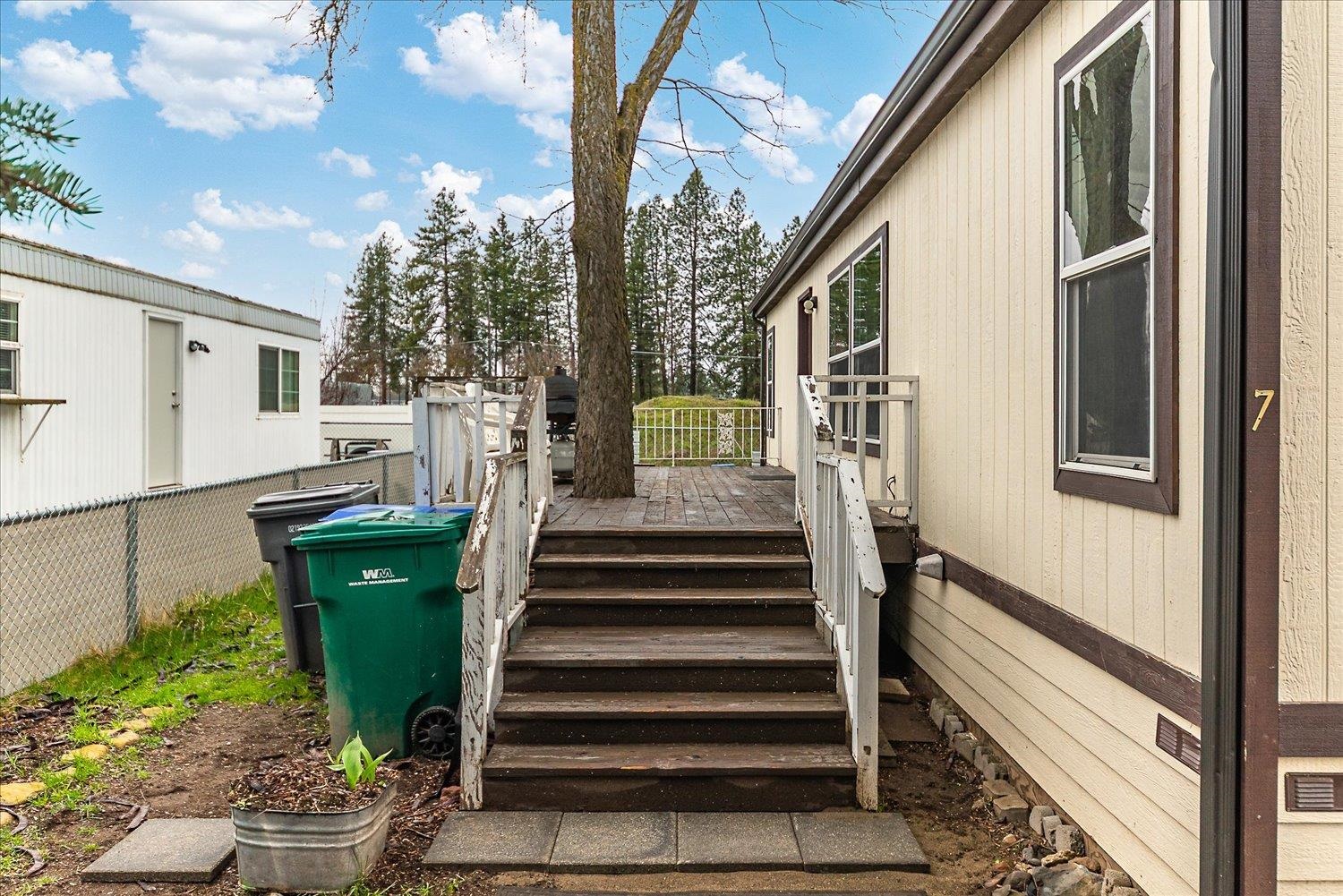 3925 East Farwell Road, Unit 7 Mead, WA 99021 - Photo 8 of 35