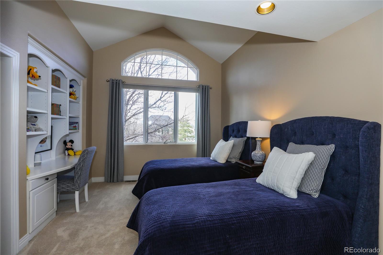 10152 Prestwick Trail Lone Tree, CO 80124 - Photo 29 of 40