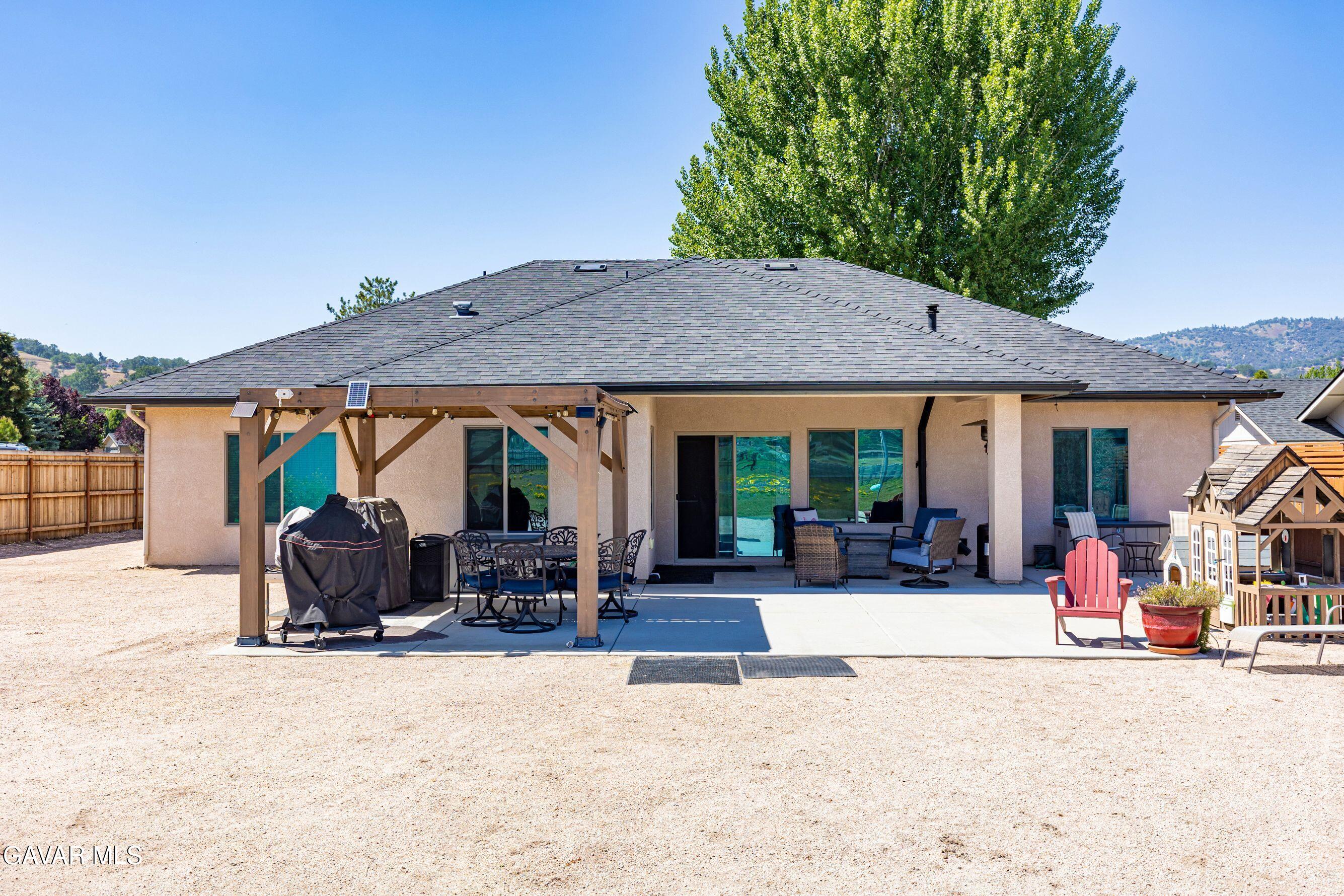 29926 Caddy Lane Tehachapi, CA 93561 - Photo 28 of 32 c11