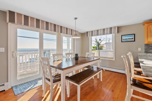 $769,900 | 605 Ocean Boulevard, Unit 1, Hampton, NH 03842