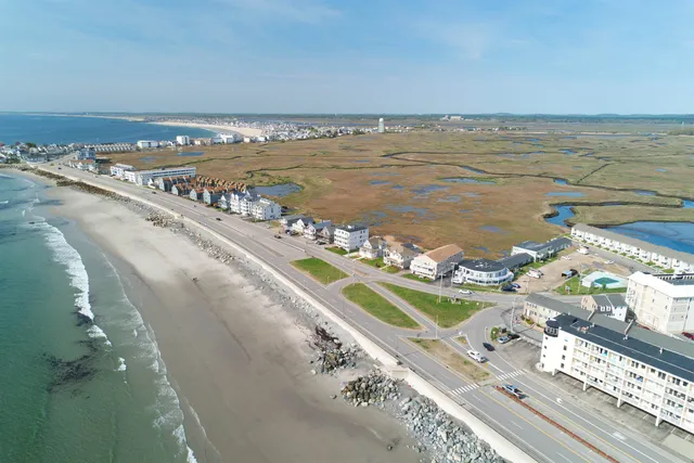 $769,900 | 605 Ocean Boulevard, Unit 1, Hampton, NH 03842