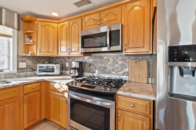 $769,900 | 605 Ocean Boulevard, Unit 1, Hampton, NH 03842