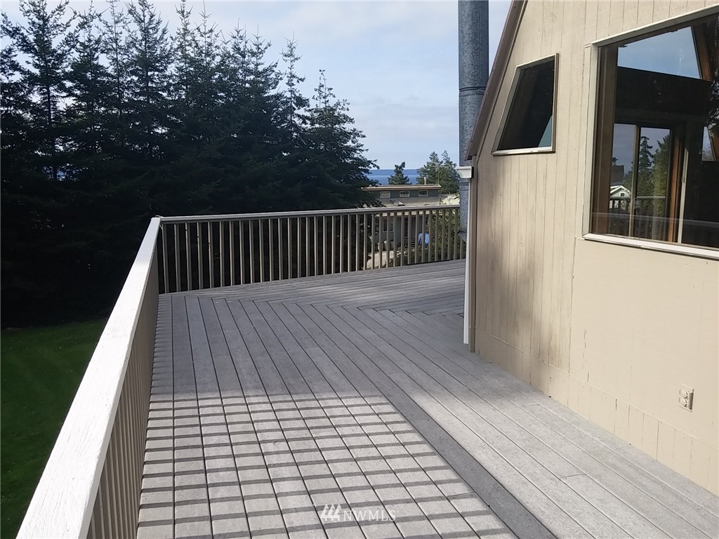 4917 Scurlock Road Freeland, WA 98249 - Photo 4 of 24 Gallery Image 4