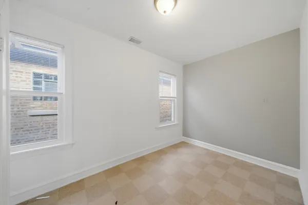 $1,900 | 3835 West 65th Street, Unit 1, Chicago, IL 60629