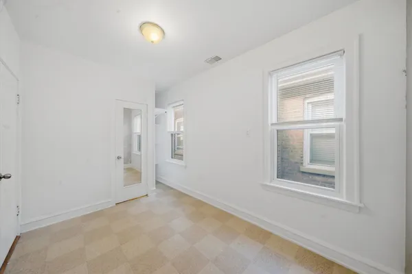 $1,900 | 3835 West 65th Street, Unit 1, Chicago, IL 60629