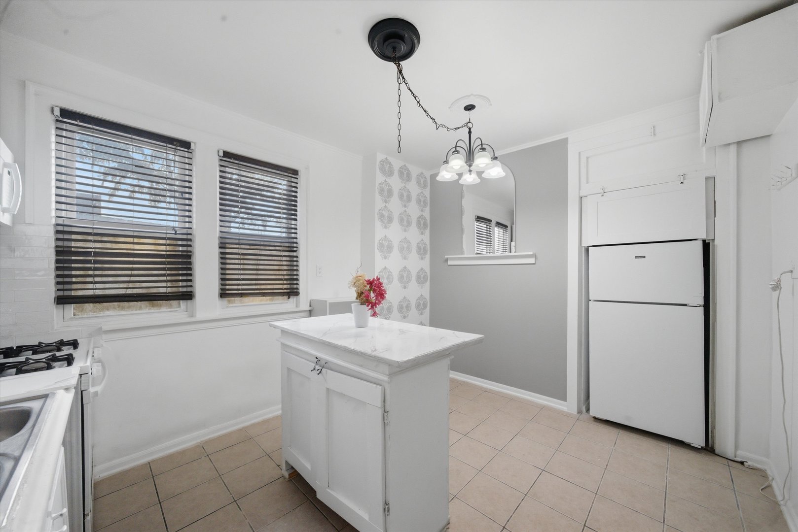 3835 West 65th Street, Unit 1 Chicago, IL 60629 - Photo 4 of 14