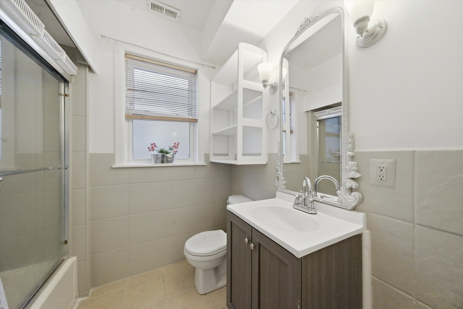 3835 West 65th Street, Unit 1 Chicago, IL 60629 - Photo 8 of 14
