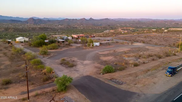 $1,400,000 | 2315 Highway 93, Wickenburg, AZ 85390