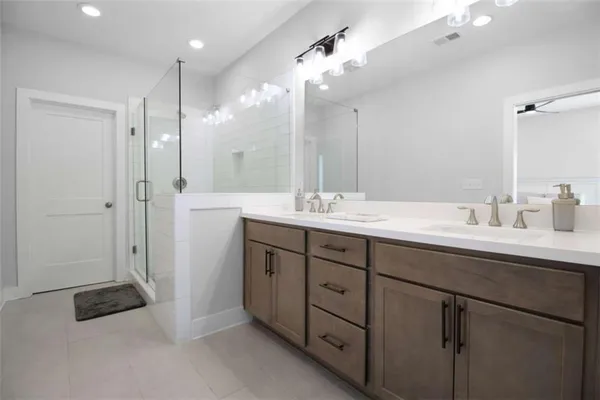 $3,300 | 2443 Sycamore Road Northwest, Atlanta, GA 30318