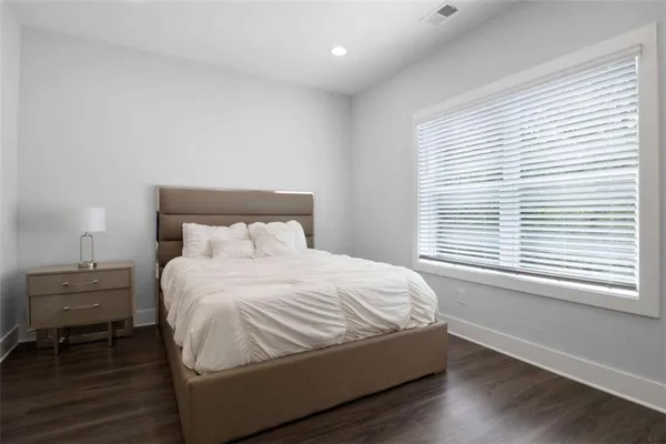 $3,300 | 2443 Sycamore Road Northwest, Atlanta, GA 30318