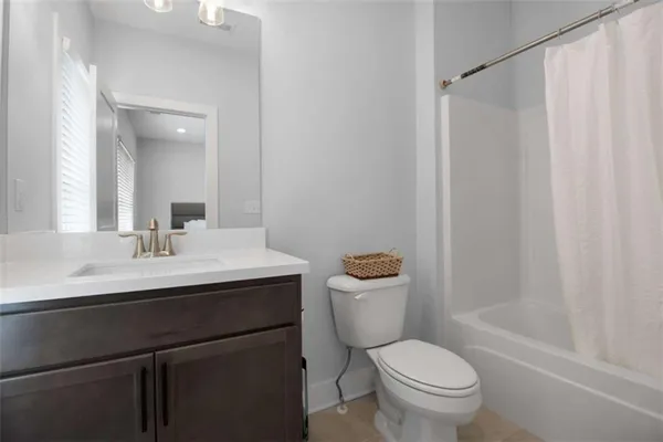 $3,300 | 2443 Sycamore Road Northwest, Atlanta, GA 30318