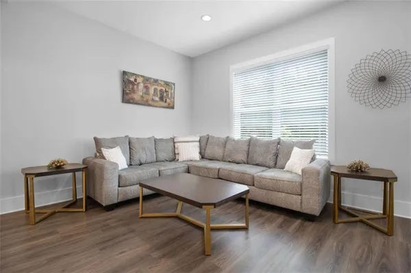 $3,300 | 2443 Sycamore Road Northwest, Atlanta, GA 30318