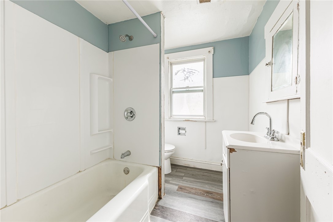 140 Curlew Street Rochester, NY 14613 - Photo 18 of 29