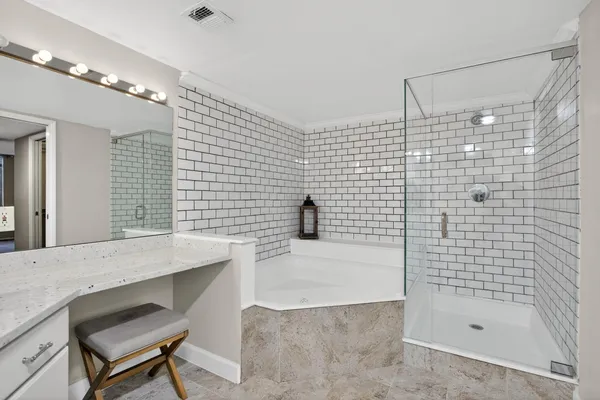 $2,500 | 3503 Oaks Way, Unit 405, Pompano Beach, FL 33069