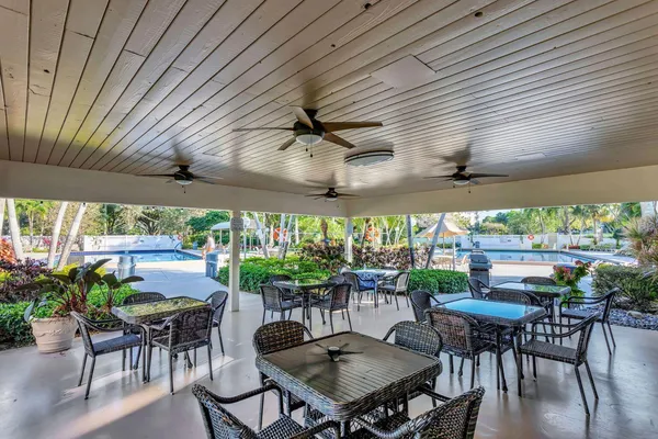 $2,500 | 3503 Oaks Way, Unit 405, Pompano Beach, FL 33069