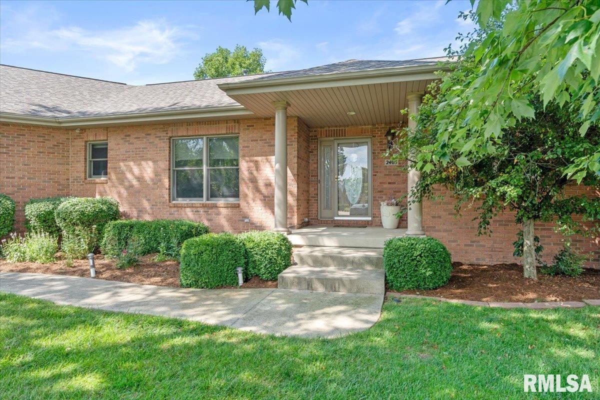 2405 Rosewell Point Springfield, IL 62711 - Photo 4 of 49 Gallery Image 4