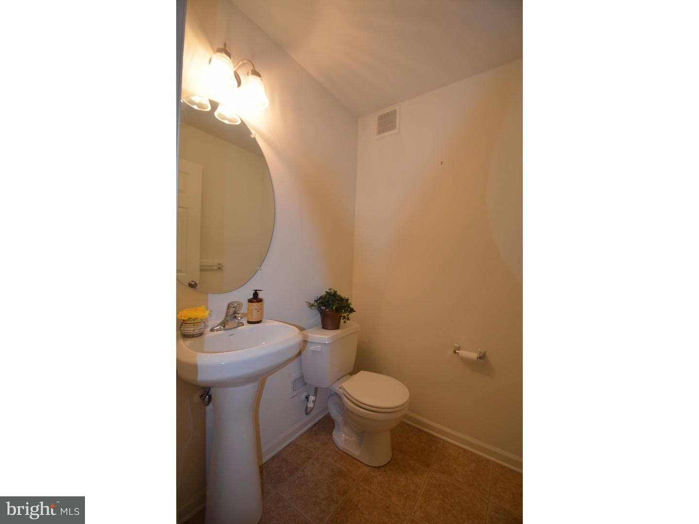 941 Lansdowne Road Middletown, DE 19709 - Photo 8 of 21 Bathroom